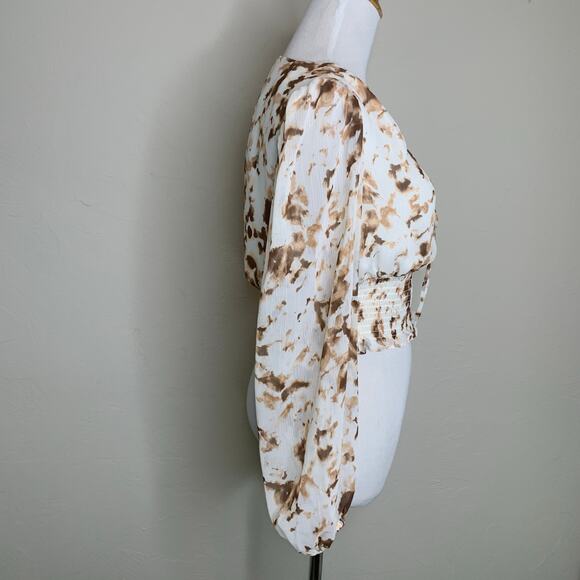 NWT Express Fall Crop Top Long Sleeve Chiffon Sz XS Brown Cream - Picture 4 of 10